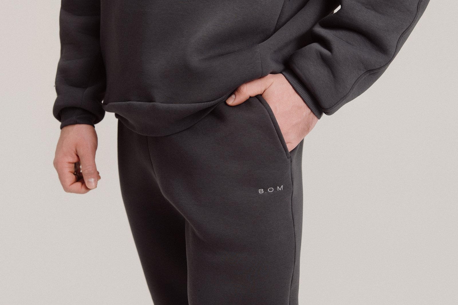 CLASSIC MAN HOODIE - Image 2